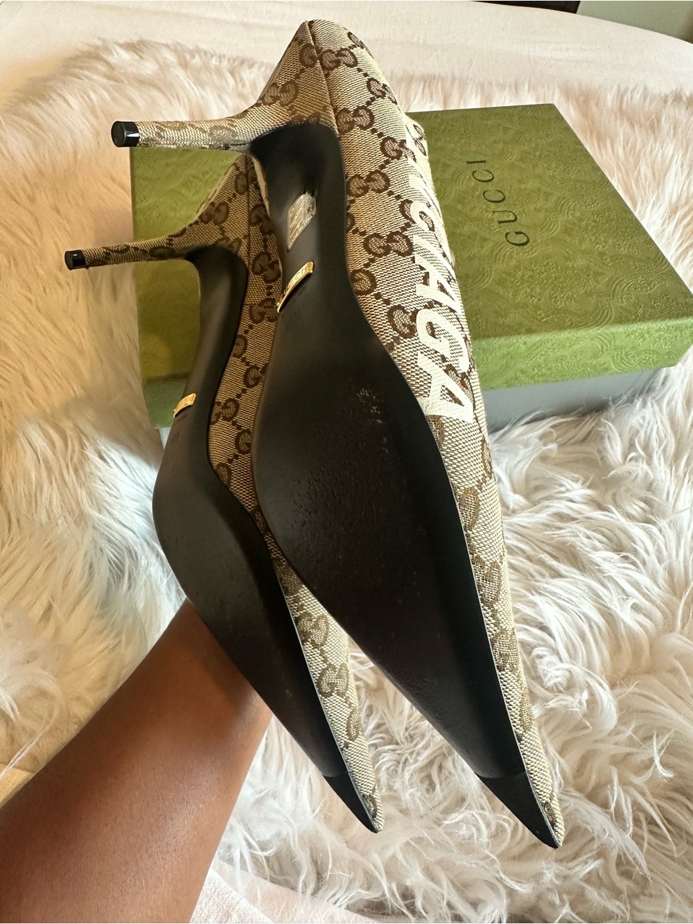 Gucci Beige Monogram Pointed Toe Stiletto Heels 85mm. 40.5/10.5 size. - Picture 10 of 11